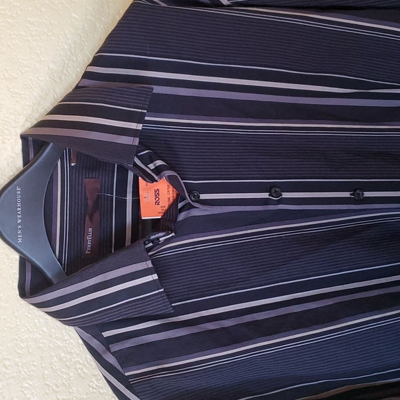 Perry Ellis - Picture 3 of 4